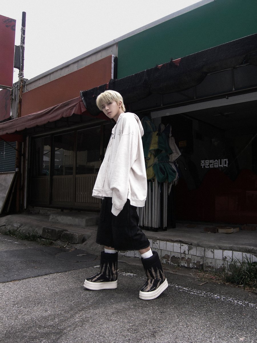 BOYNEXTDOOR_KOZ's tweet photo. BOYNEXTDOOR 'ANIMAL' MV Photo

🏘 2026. 9. 28 6PM (KST)

#BOYNEXTDOOR #보이넥스트도어 #BND
#운학 #WOONHAK https://t.co/T62eGWGoK3