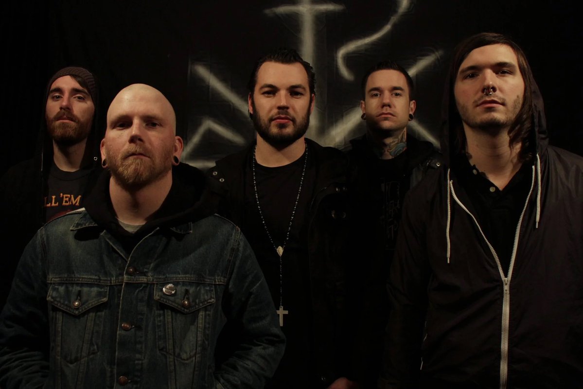 zachbuddie123's tweet photo. Countdown to @FurnaceFest, Day 47: @Sleepingxgiant #metalcore #hardcorepunk https://t.co/gLCmoUjtSE