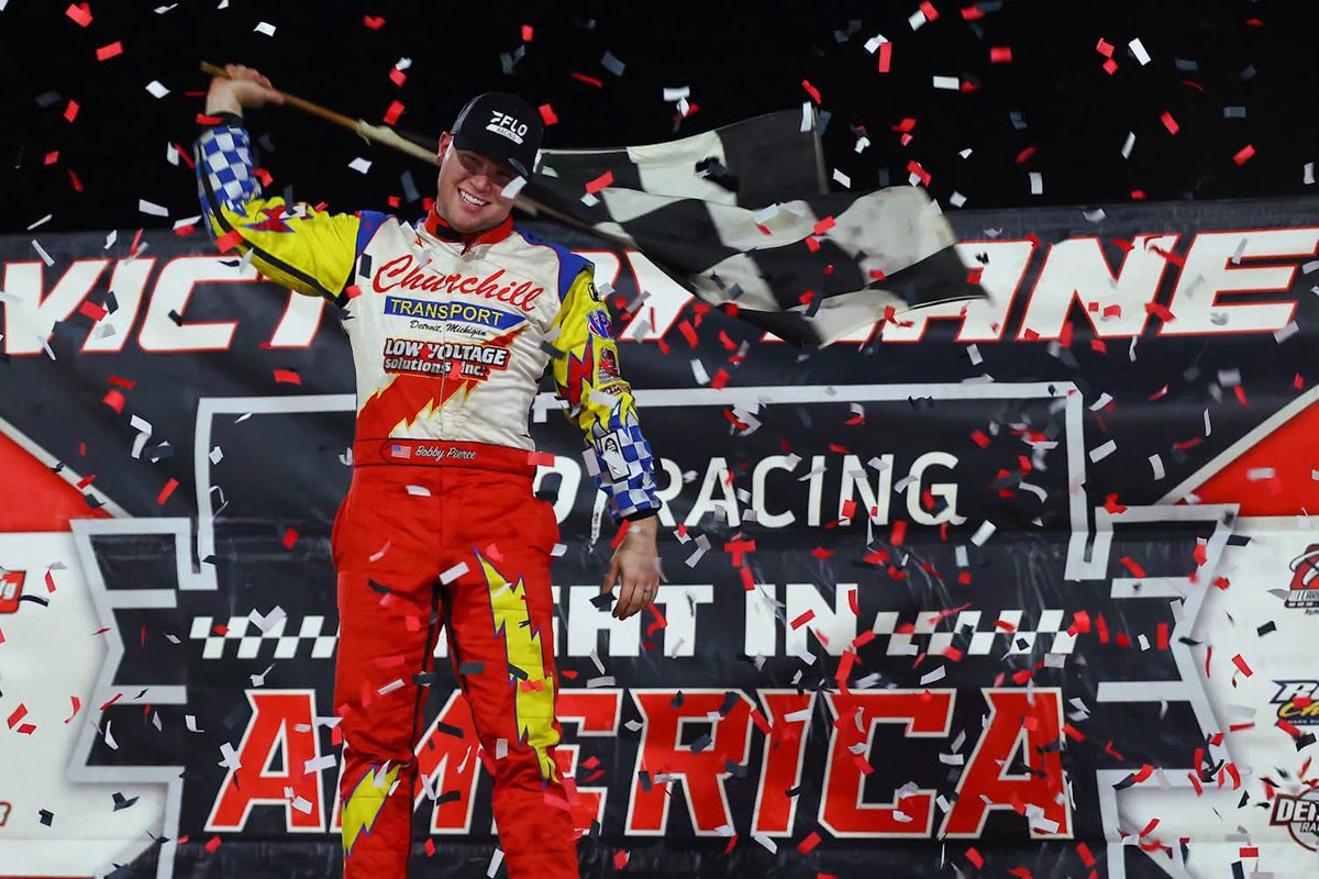 Gavin_Ottarski's tweet photo. Incredible photos from last night’s Flo Night in America race at Putnamville 🔥🏁 crediting Brendon Bauman Photos. Great feeling to see the iconic retro colors back in Winners Circle for the 2nd race in a row! #SmoothOperator #PiercePosse https://t.co/xkFGef21MT