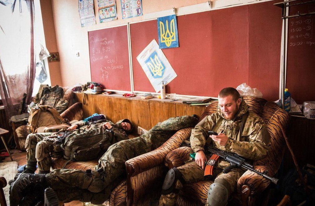 DIO_138_'s tweet photo. @lastbattleblitz @BetinaJane13 Даже не знаю почему https://t.co/EMIh1GoYOn