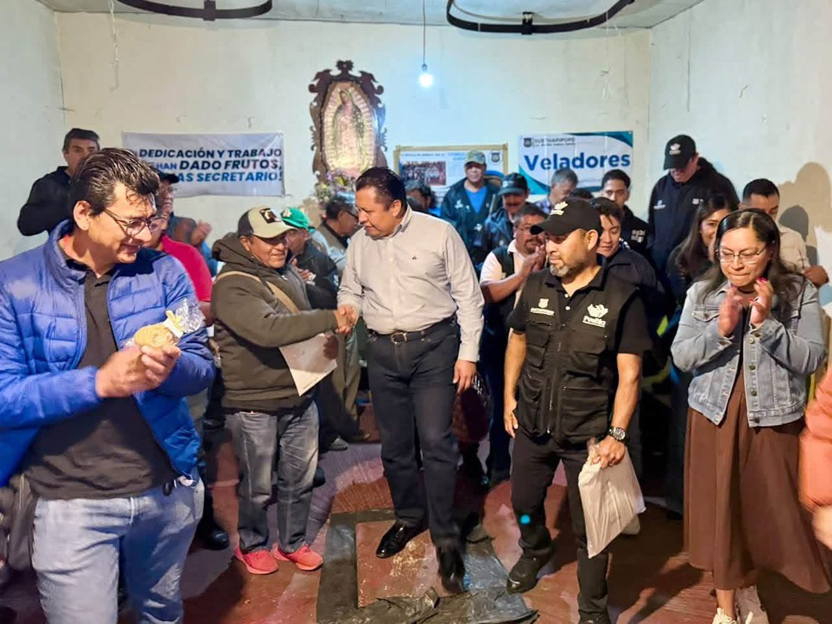 GonzaloJuarezM's tweet photo. Diario de reflexión. Día 267

Iniciando un gran día.

Gracias a mis compañeros Veladores de Mercados por su cariño y aprecio.  

¡Juntos hacemos una gran fuerza! https://t.co/Shcoaoxkie