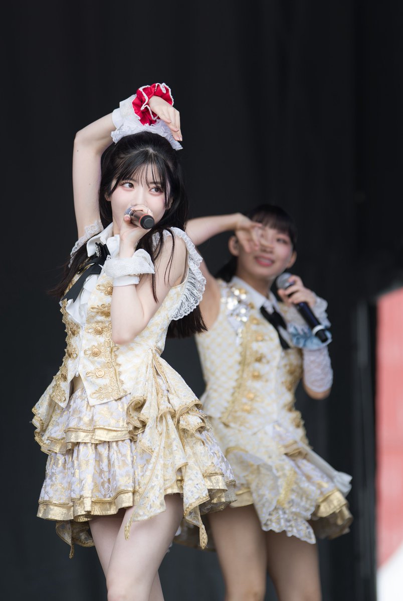 runxOCHANORMA's tweet photo. Juice=Juice

川嶋美楓📸 

ポムフェス 盛れミ🎤

撮可 盛れミ1曲のみだけど秒間20枚撮影モードでずーと連写（メカシャッターレス、無音）してたから4000枚ぐらい撮った🙂数もチカラ

#juicejuice
#川嶋美楓 https://t.co/VdpB0xQqAy