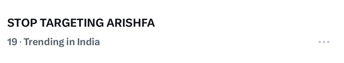 Arfudiariesz's tweet photo. The Queen Is Trending 💥

STOP TARGETING ARISHFA 
#ArishfaKhan https://t.co/Mf6Gpq7duw