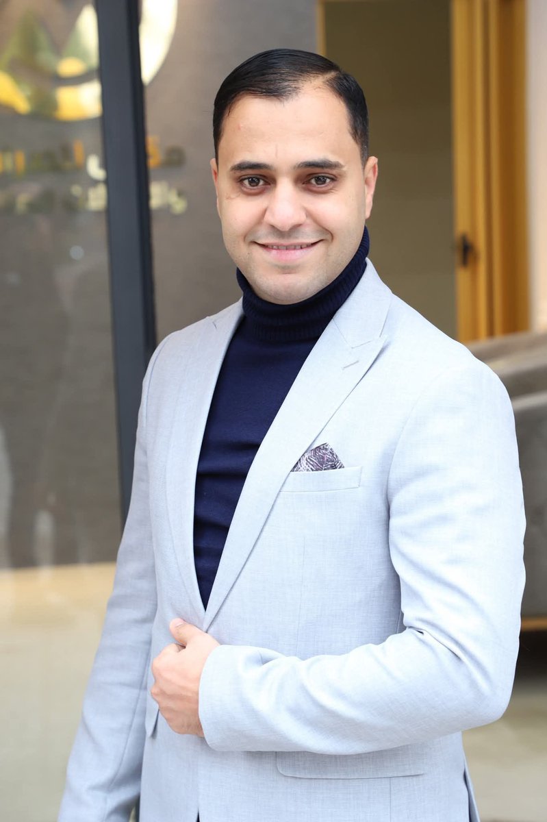 mohammedhaniya's tweet photo. ألا لعنة الله على إسرائيل

بعد استهداف الاحتلال الشاب جبر مقبل واحتراق جثمانه في القصف الأول بمنطقة الزوايدة، جرى نقل جثمانه المحترق عبر أقاربه بسيارة ثانية لمواراته الثرى في غزة.

لكن الاحتلال استهدف السيارة ليُحرق جثمانه المحترق أساسا مرة ثانية ويُصاب ذووه بإصابات خطيرة نتيجة القصف الثاني.

يا عالم.. هذه ليست قصة من خيال، هذا حقد إسرائيل التي تطبعون معها وتطلبون ودها،