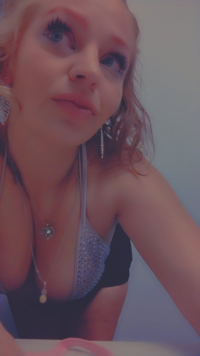 goddesslux69's tweet photo. I'm so tired and sick or all the scammers on here and wanna find a legit sugar daddy to spoil me?  #SugarDaddy sugarbaby #sugar spoilme https://t.co/WSOfhRKIVt