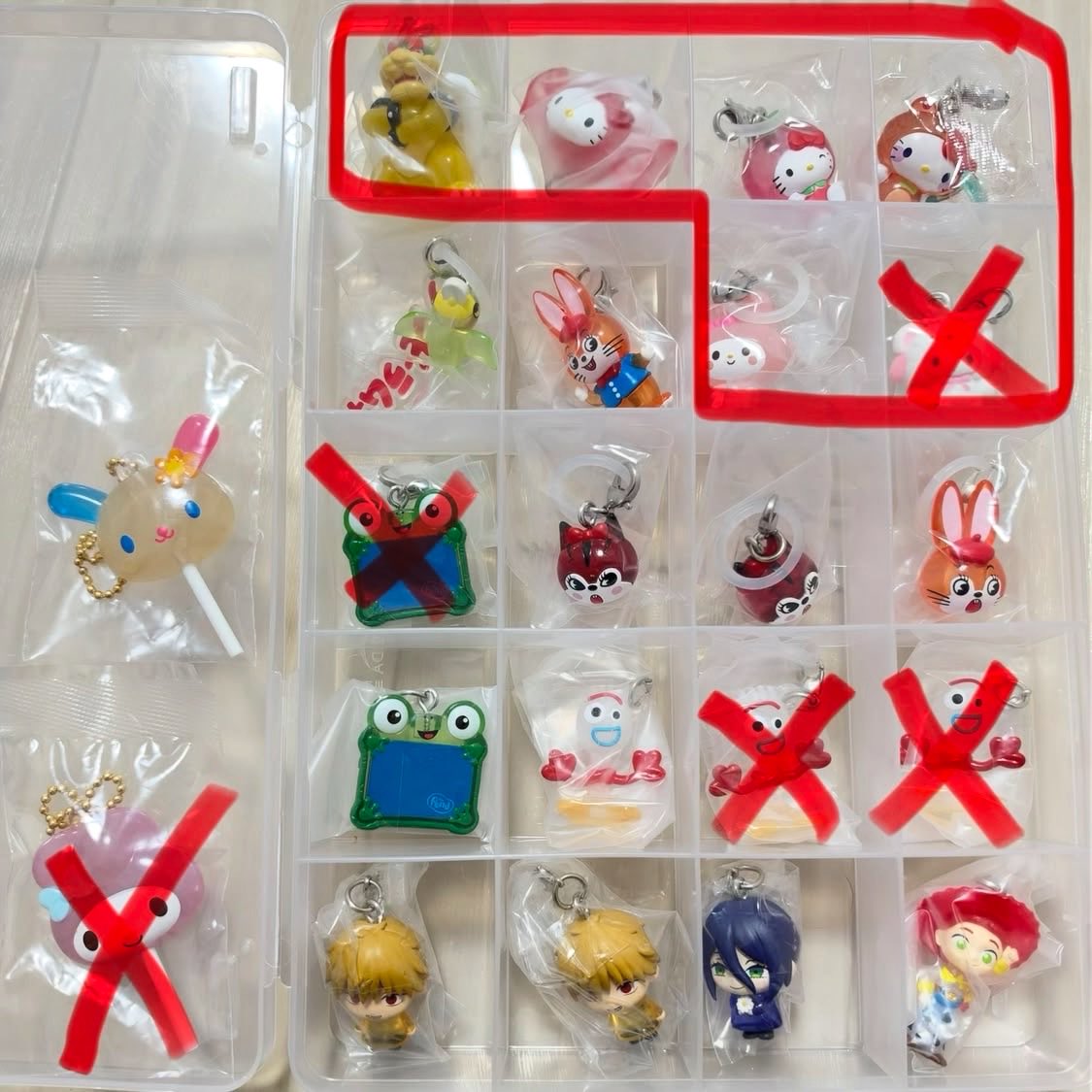 03mkmk03's tweet photo. めじるしアクセサリー、ガチャガチャお譲り

【譲】写真1～9枚目

【求】定価プラス送料
1、2枚目は3枚目以降から1点につき抱き合わせ1点お願いします。
1枚目の赤枠内は抱き合わせ2点～でお願いいたします。 https://t.co/opiCjLy288