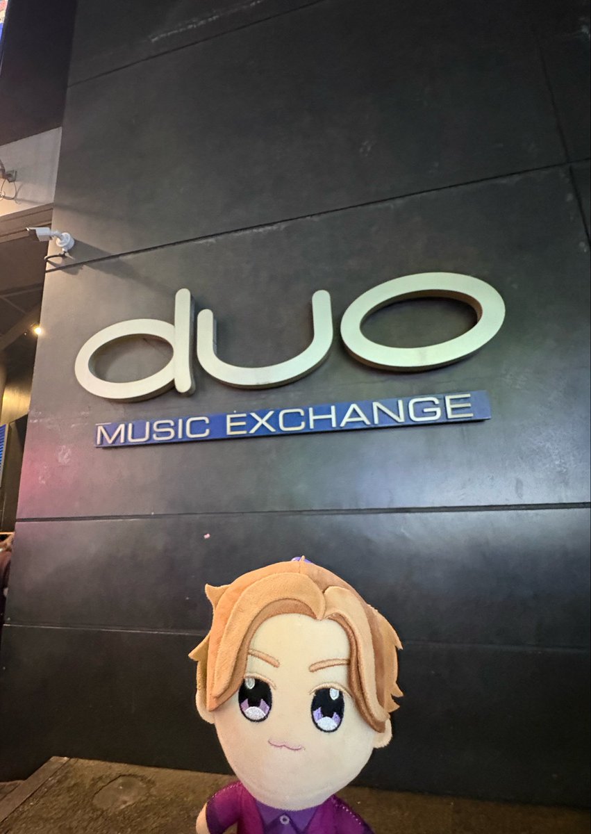 mariehime's tweet photo. ｢どない夜ねん～ご無理のない範囲でよっていきーYA!!!!～Season 1 最終夜｣in duo MUSIC EXCHANGE
どない夜初参戦！ゲームやアニメやテレビの話しながら即興で曲を奏でて行く不思議なライブでした！ https://t.co/1bXUFLthCf