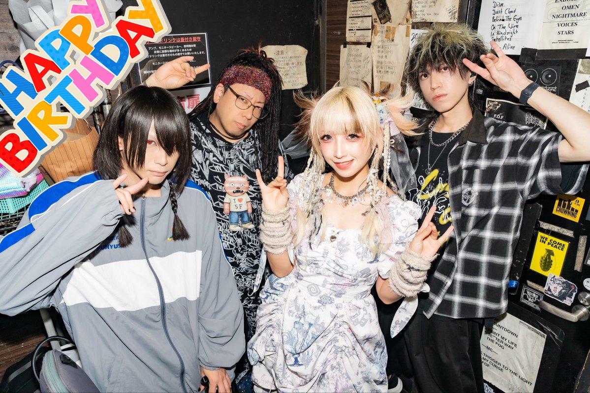 aisagasu_es's tweet photo. 2026年9月24日
@ Shibuya CYCLONE
愛探眼影presents.
ユキナ生誕主催“SHEROES”

ご来場頂きありがとうございました！！
ユキナバースデーソールドアウト公演！！
愛を探してますが定期的に見つけられている気がします！！ https://t.co/egNiGhSFxz