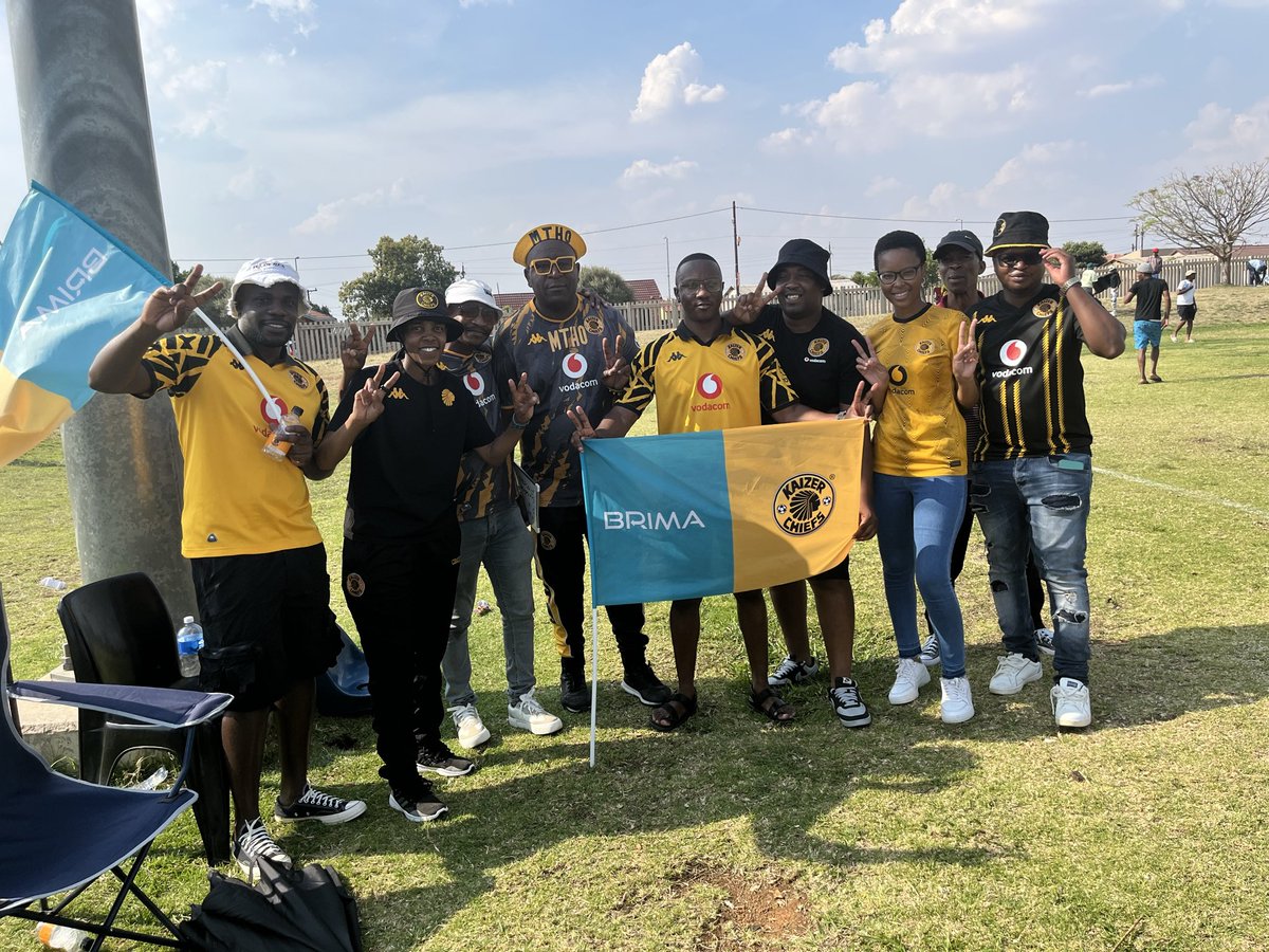 ThabisoMishack's tweet photo. Another day another win. Danko Kaizer Chiefs Ladies. One goal by Lumka is all we needed. We playing against forces, but we continue to fight for that promotion. Danko coach Nutty, technical team and the players.

Wara Wara Branch out!

Ke lebetse handle ya Thato 😅 https://t.co/qJWoucCu8i