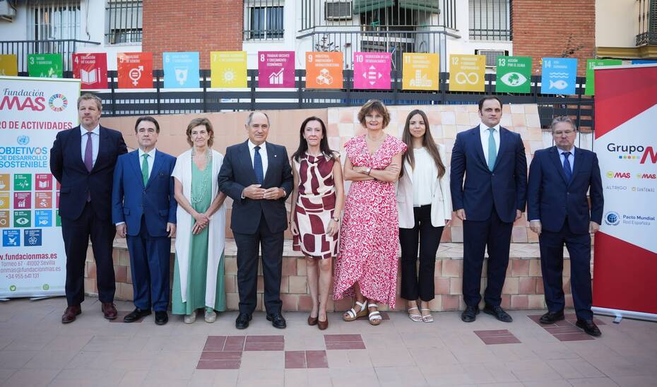 AndaluciaJunta's tweet photo. ♻️🌎Andalucía reduce un 42% sus emisiones totales de gases de efecto invernadero entre 2005 y 2023.

⤵️La reducción de emisiones también está ligada a la manera de producir, consumir y aprovechar los materiales.

🌐 https://t.co/DQTteApxBP https://t.co/45ULA8qR9m