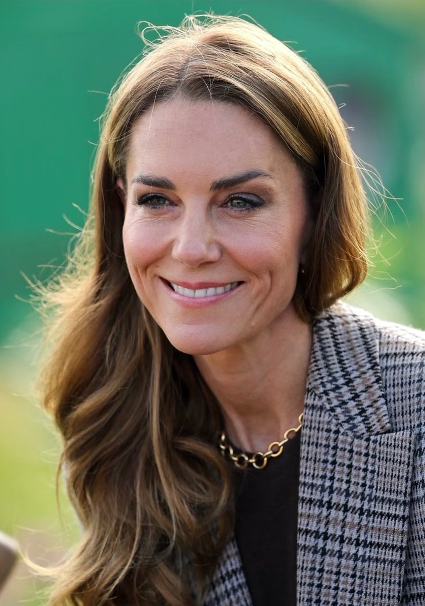RoyallyBelle_'s tweet photo. The beautiful Princess of Wales today 🤍 https://t.co/igECkGCFPK