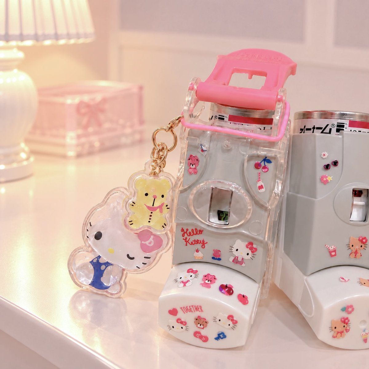pipipi_znskBlog's tweet photo. エナジアの前はフルティフォームを使っていました☁️₊⁺でも、わたしにはあんまり効果が出にくく💦効いてるのかなぁ？って思ってるうちにどんどん苦しい日が増えて、肺炎を起こしてさらに増悪したので、そこからエナジ��になりました🥲
見た目はかわいいけど、使用感でいうとエナジアが好みです👍🏻⸒⸒ https://t.co/oDWuPhKi8d