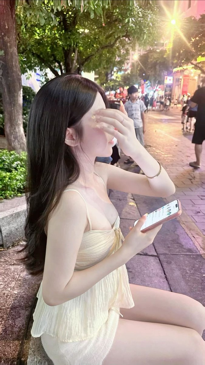 KayleenBol3d's tweet photo. 💄 ขอป้ายยาตัวที่ช่วงนี้หยิบใช้ทุกเช้า เนื้อดี
🫧 กันแดดเนื้อซูเฟล่ สัมผัสนุ่ม เกลี่ยง่าย และคุมมันนาน 💄
💋 เกลี่ยง่ายและไม่ต้องลงแรงเยอะ เนื้อค่อนข้างเบา เหมาะกับคนที่ชอบขั้นตอนดูแลง่ายๆ

ลายยย : nesssese   

#รับงานเชียงใหม่ 
#เชียงใหม่
#สาวสองเชียงใหม่
รับงานเชียงใหม่ https://t.co/xzIIbq9VXU