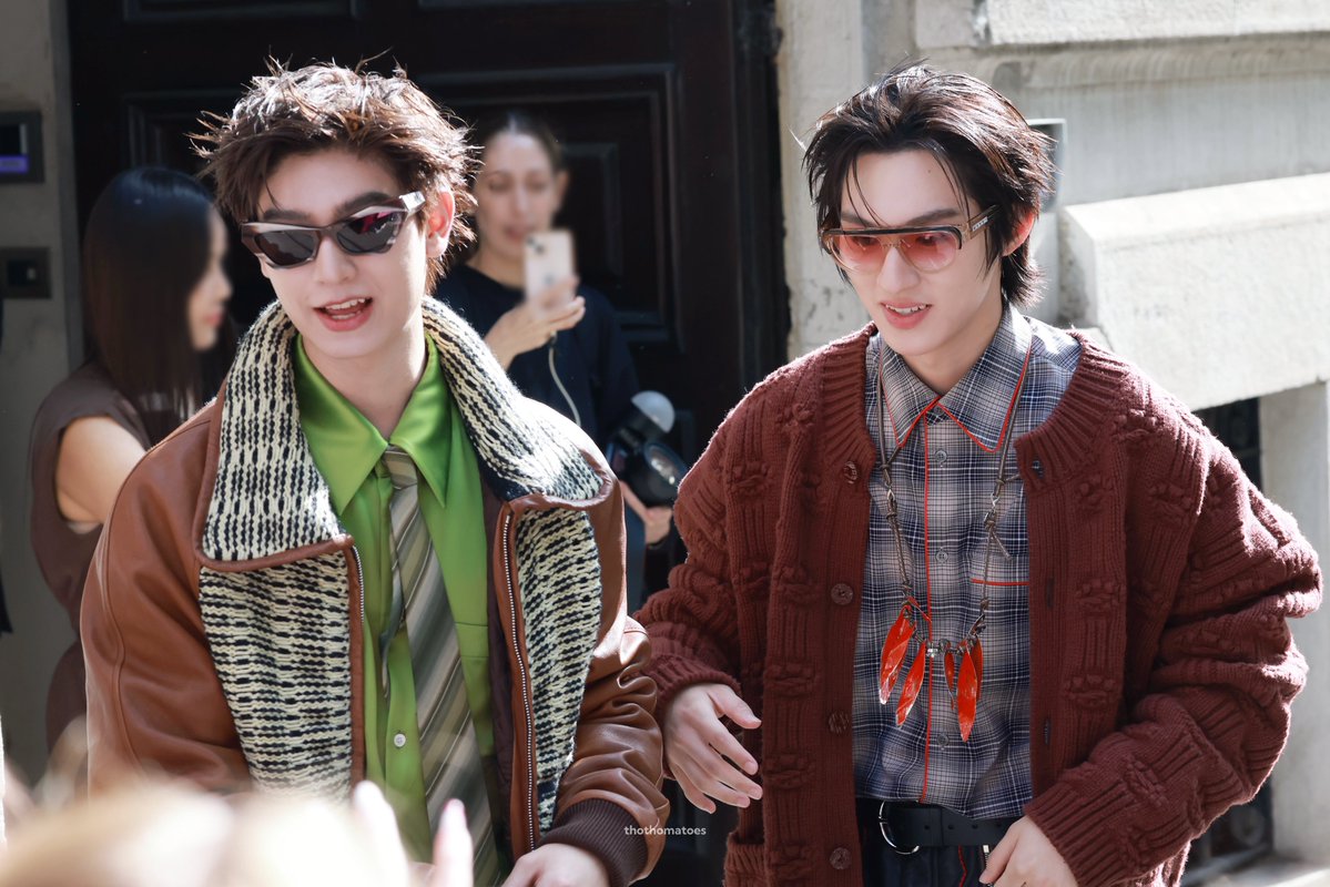 thothomatoes's tweet photo. 🌟

THOMAS KONG MFW SS27
#MARNIxTHOMASKONG https://t.co/PALtlwWqpQ