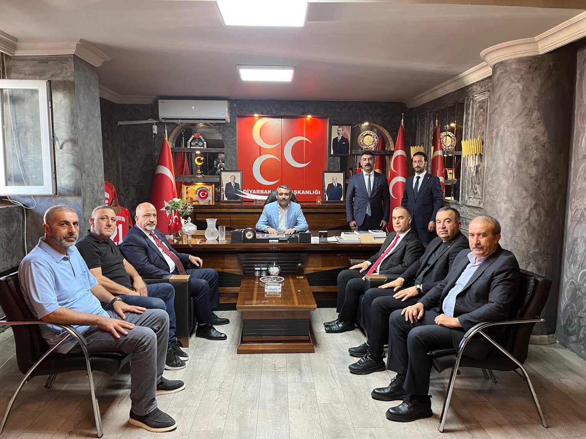 HsnozcoskunMHP's tweet photo. SGK İl Müdürümüz Sayın Garip Karatay, bizlere hayırlı olsun ziyaretinde bulundu.
Nazik ziyaretinden dolayı kendisine teşekkür ederim.

@dbdevletbahceli  @MHP_Bilgi https://t.co/YooerazLQZ