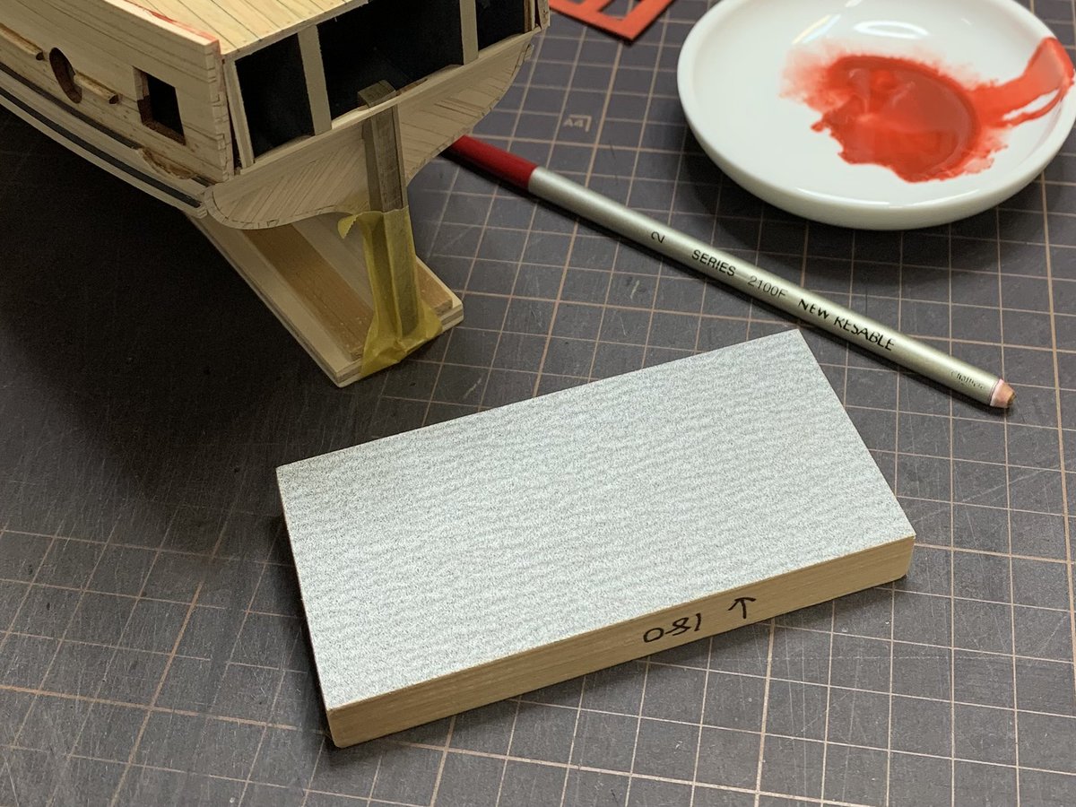 unknown_8394's tweet photo. ♯180の紙やすりが切れたので仕事帰りにホムセンへ。最近一択のKOVAXを買うつもりが3Mの空研ぎ用を見つけたので試しに購入。王者KOVAXと変わらず切れるし耐久性は3Mの方が良いかも。マジか。 https://t.co/KRrCN4tjS9