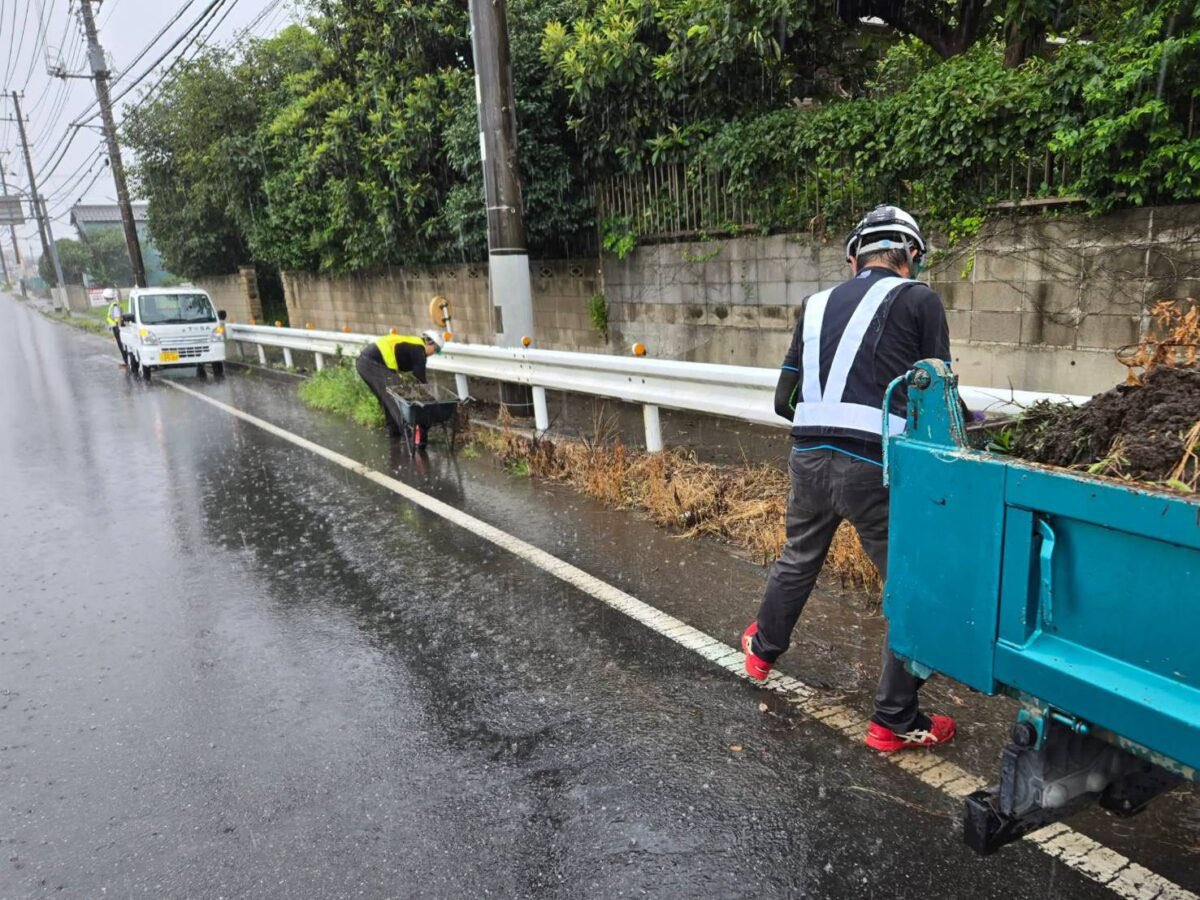 MyFunabashi's tweet photo. 船橋市が8月「千葉豪雨」の被害を公表　飯山満川、二俣川など8つの河川で溢水が発生 https://t.co/oylrD1xrSa #まいふな　#船橋市　#千葉豪雨　#冠水　#飯山満川 https://t.co/C7DKpy3rlV