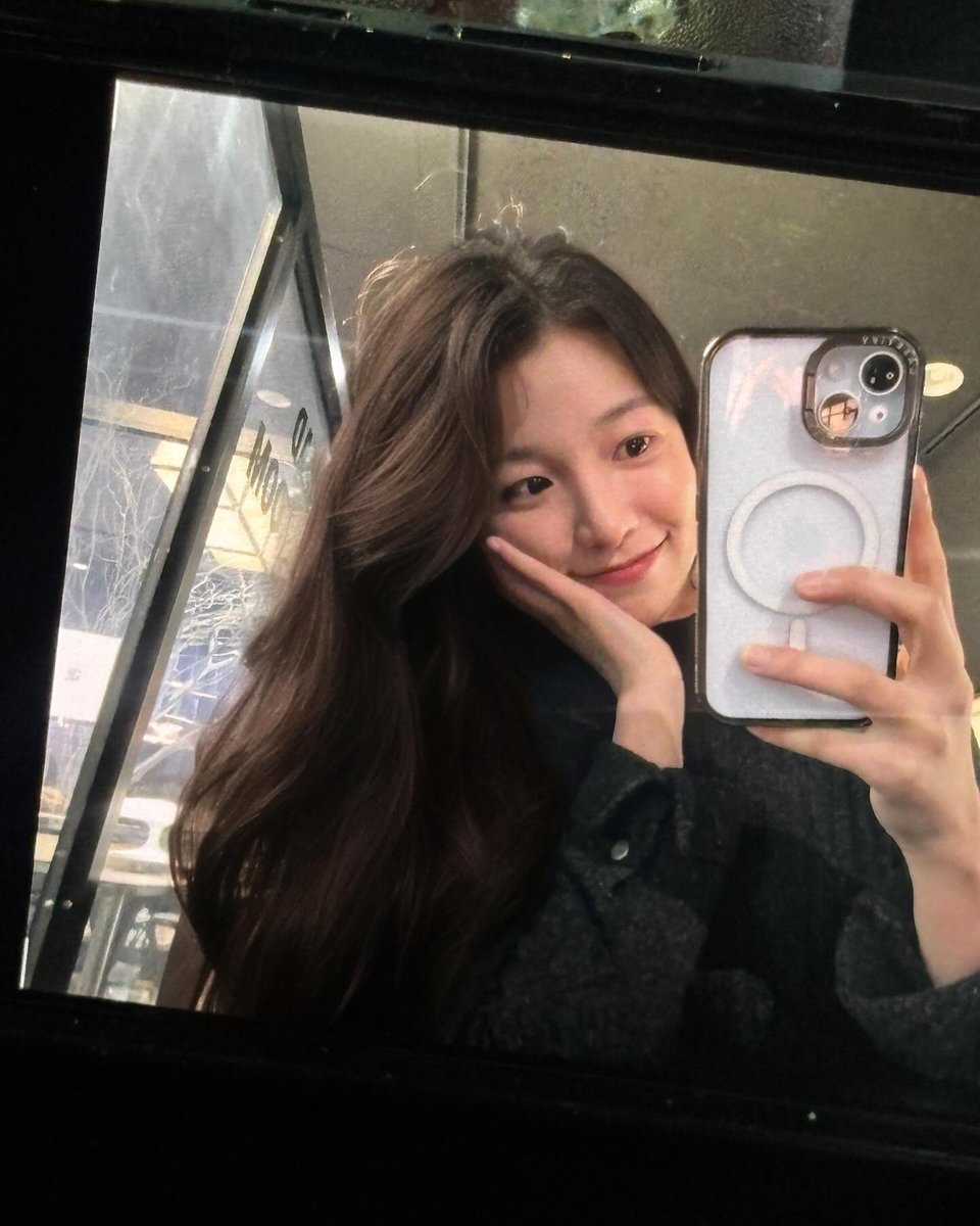 bmurxin's tweet photo. 헉 ………/// https://t.co/NUEbX0by8I