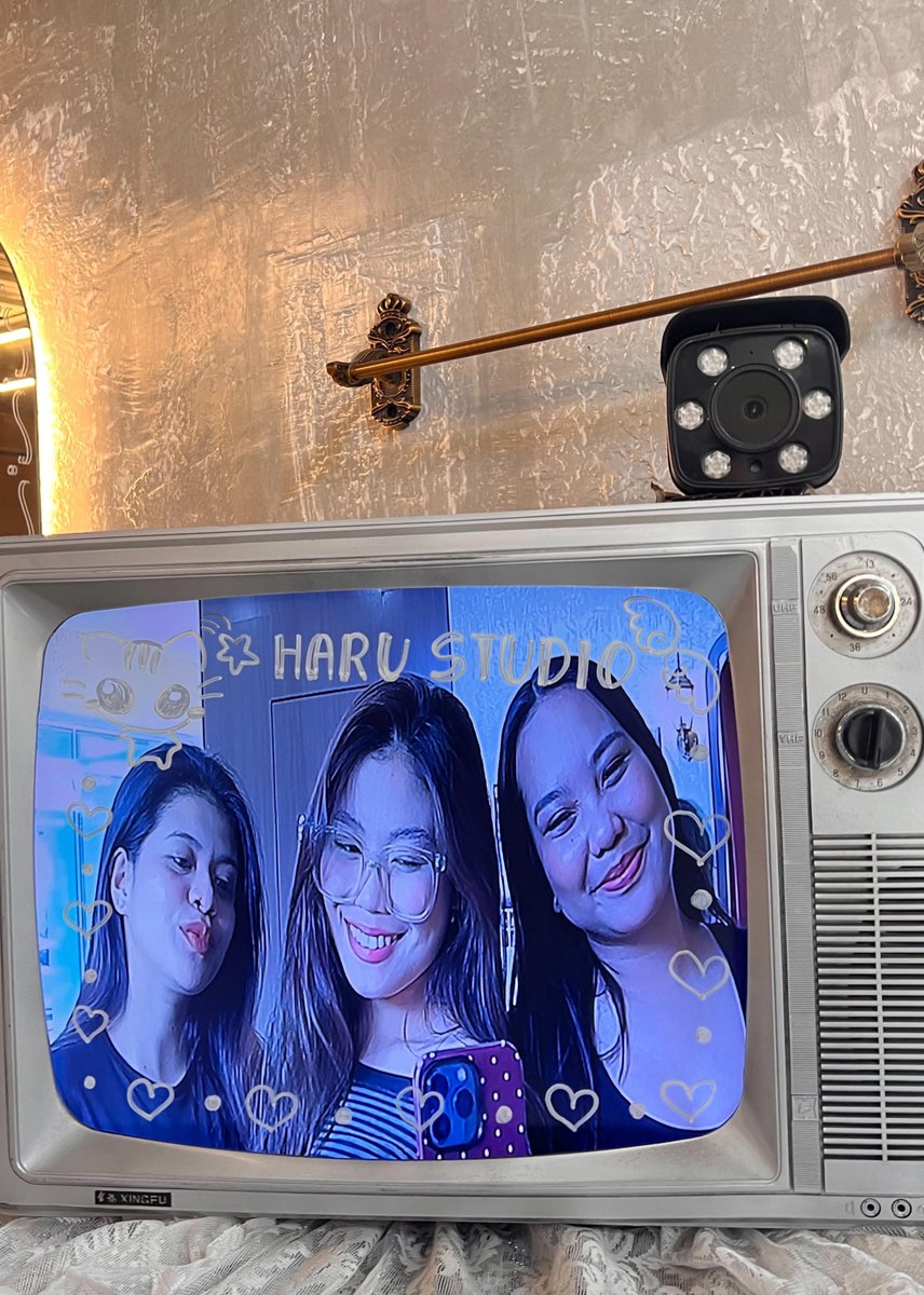 adhara_h07's tweet photo. all three of us again💙 https://t.co/YHzzKoIKpL