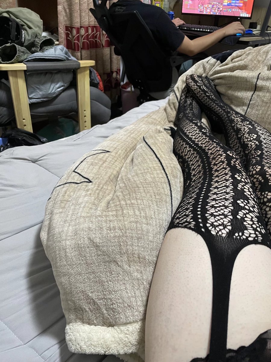 7tcrs's tweet photo. 😢肉腿

#男娘 #伪娘 #女装 #男の娘 https://t.co/tIludDvnlu