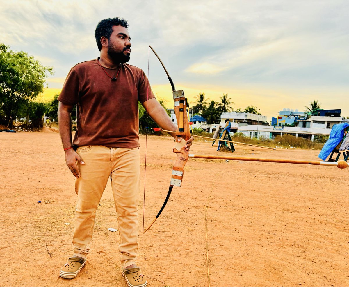 DPraveenKrishn's tweet photo. கான முயலெய்த அம்பினில் யானை பிழைத்தவேல் ஏந்தல் இனிது. https://t.co/BT1jYP1U1x