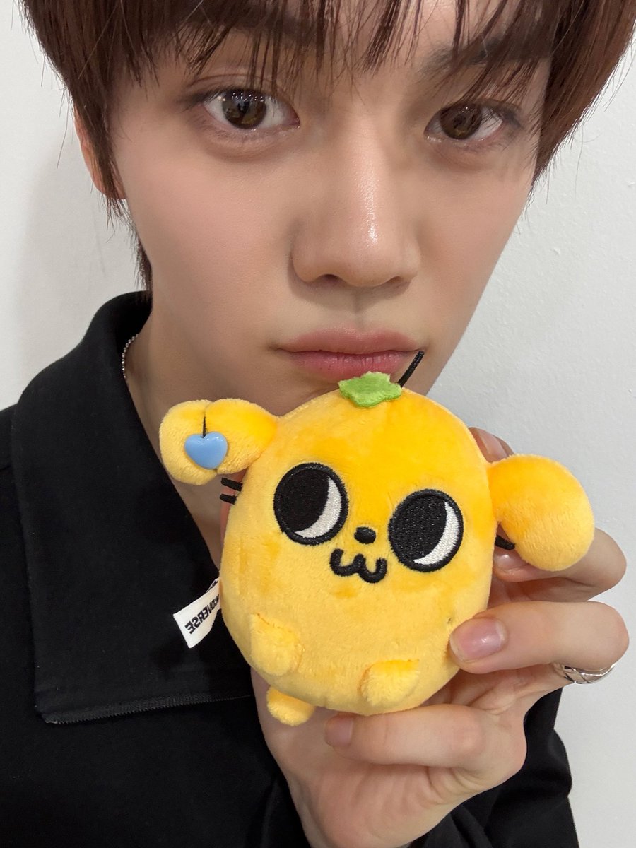 jebemail's tweet photo. Kim Gyuvin💌

#KIMGYUVIN       #AND2BLE         #ZEROBASEONE https://t.co/qLnzM1OlXw