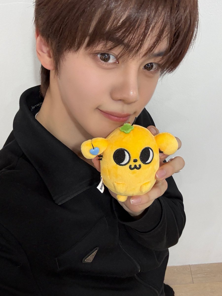 jebemail's tweet photo. Kim Gyuvin💌

#KIMGYUVIN       #AND2BLE         #ZEROBASEONE https://t.co/qLnzM1OlXw