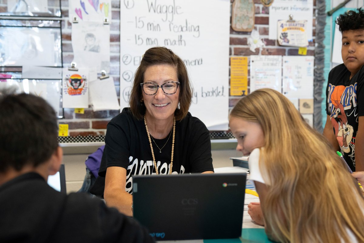 CumberlandCoSch's tweet photo. 🤝 We're more than just a school—we're a community that cares. CCS is dedicated to providing you with the tools and support you need to excel.  Discover the opportunities waiting for you at https://t.co/AYWKdklPjH https://t.co/RAolU5Bwgf