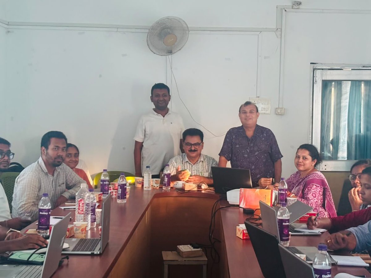 ManashC36115378's tweet photo. District-Level Sensitization Workshop on Medico-Legal Matters Held at District Hospital, Santirbazar
Santirbazar, South Tripura, 24 September 2026: https://t.co/d4gPjNndrk