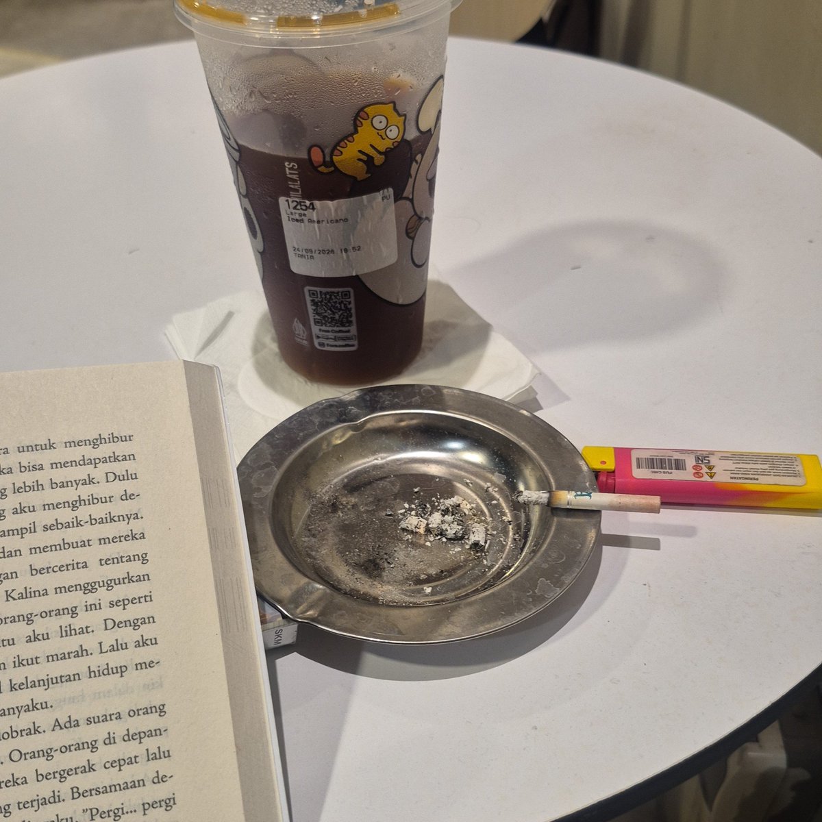 tansshelf's tweet photo. cigg? https://t.co/4ynZGKDn1D