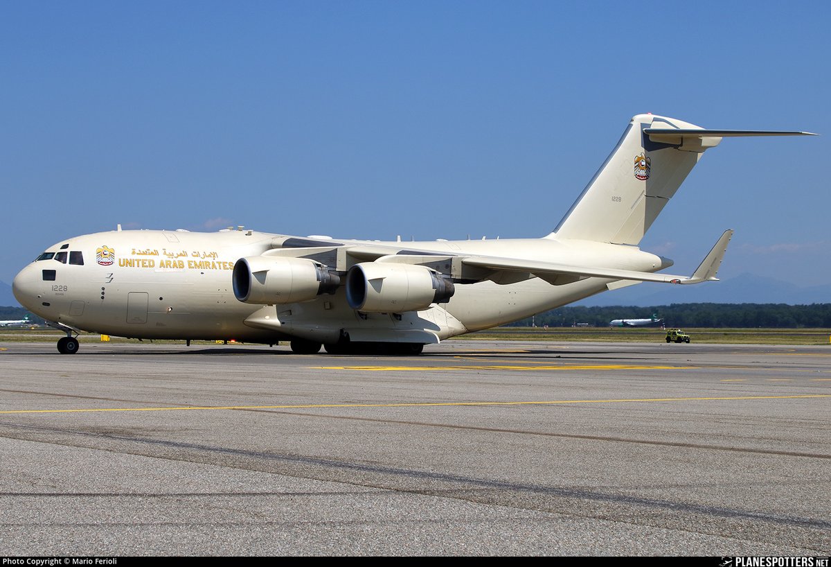 portsandprops's tweet photo. GOLD SERIES 1228 United Arab Emirates Air Force Boeing C-17A Globemaster III Landing in the US today 🇦🇪 https://t.co/L7rP6uetLk