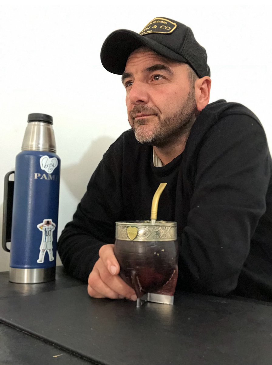 PampaAranda's tweet photo. Darte cuenta que en los momentos difíciles se terminan los amigos del Campeón , se terminan los Caretas que solo están cuando necesitan algo , se termina todo .. Buena lección de la vida para saber que esos uno los tiene que tener bien LEJOS DE
LO POCO QUE QUEDA DE
VIDA . https://t.co/32L7QSgy0L