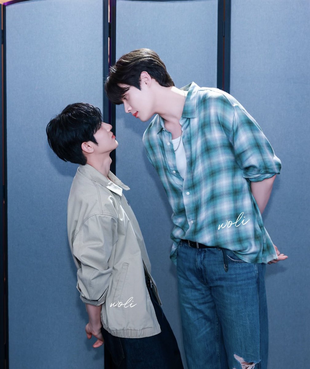 oriioree's tweet photo. 이정도로 1차떡밥 많은 씨피 보신분 일단 나는 못봄.. https://t.co/wwYKCxh3YG