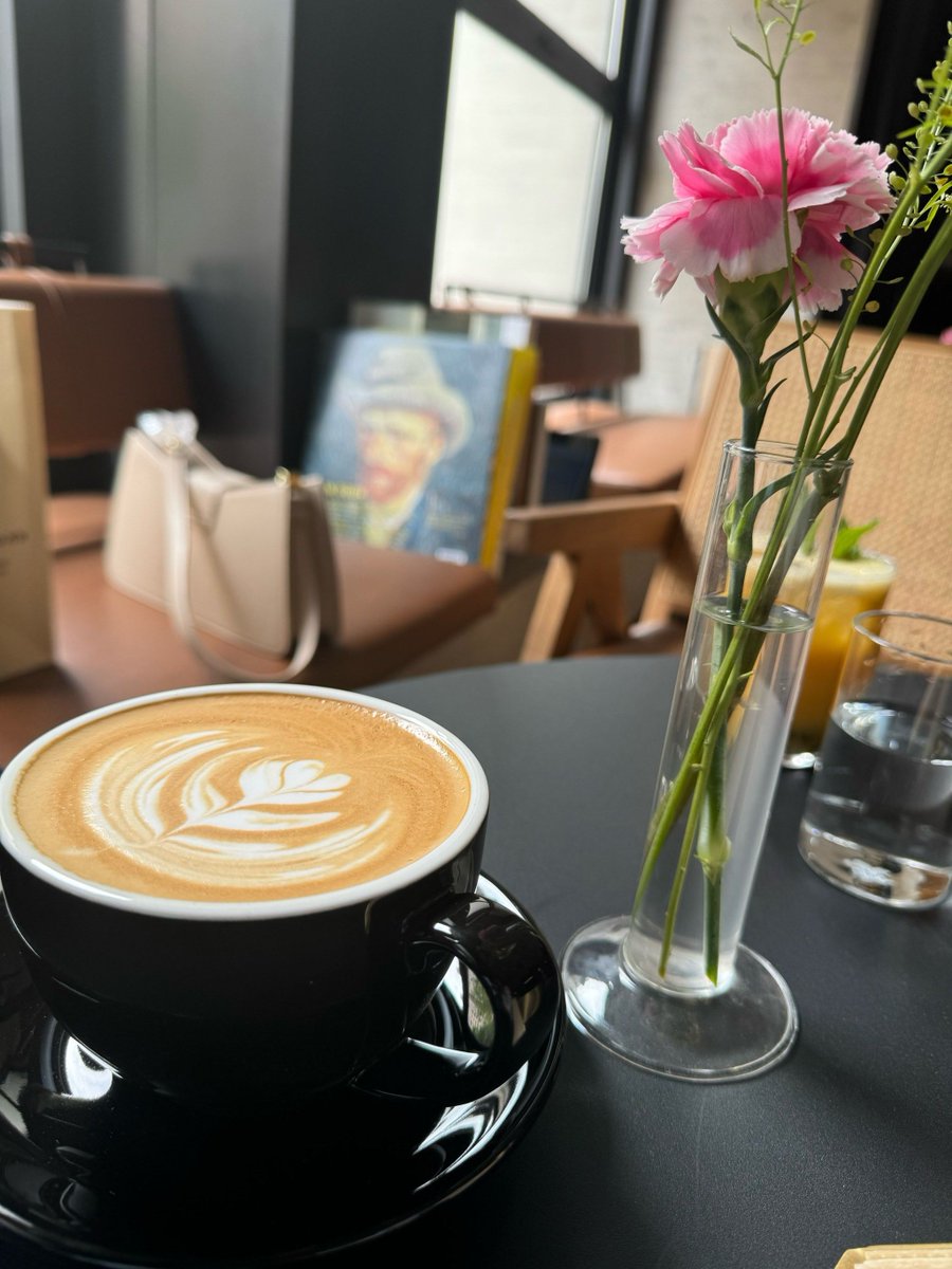 YokoMulloygva's tweet photo. Prepara un fresco horchata de chufa casera en 5 pasos! Perfecto para el calor de verano, cremoso y dulce, ideal para compartir con amigos. https://t.co/kSGjL9y6aV