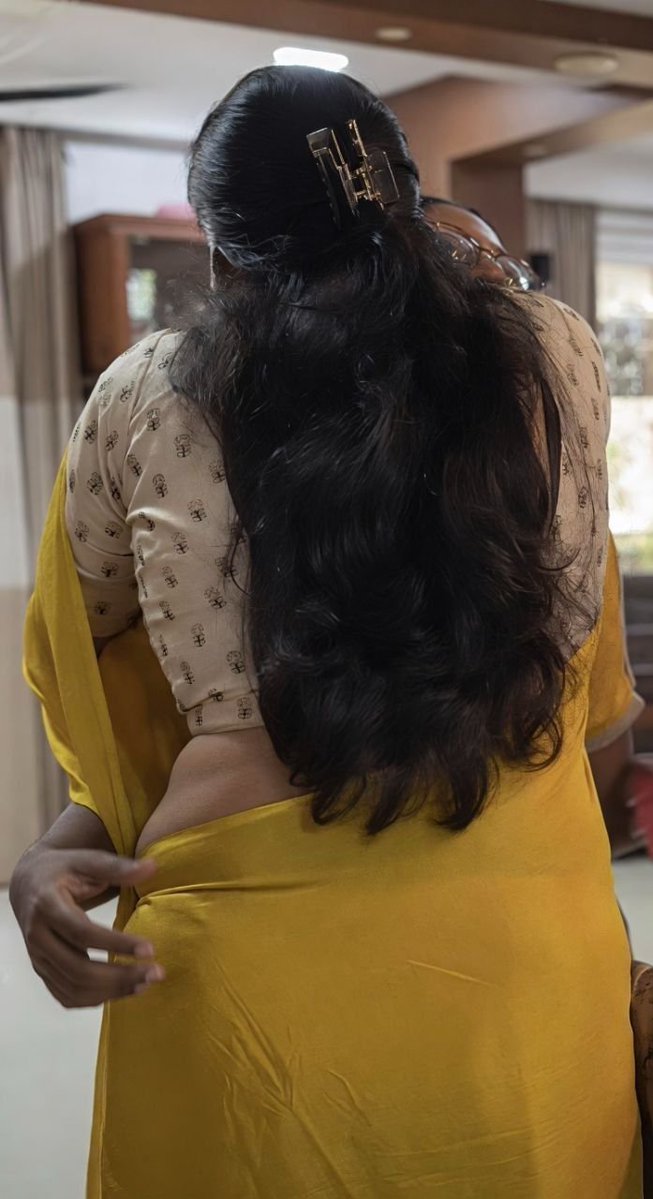 reddy__369's tweet photo. Nisha lanjaaaa shapes emunnave kasi lanjaaa pichi leputhunnav ne body tho ni gudha ni nadumuni ne face ni kasiga korukunta dengale kasi mundaa ni pukulo notlo gudhalo okesari moddalu petti dengali kasi lanjaaaa.... https://t.co/y4CXM5DTpx