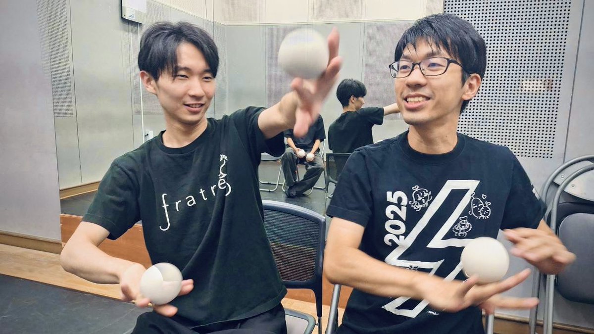 naoto2Sc's tweet photo. 毎公演「今回の作品、ポップだから」と言っては、メンバーから「どこがポップやねん」とのお言葉を頂いておりましたが、なんと今日の稽古で「これはポップですね」を頂きました。

皆さん、今回のフラトレス、ポップの可能性ありです。

#フラトレス #風の木 https://t.co/aliGfxjTwr