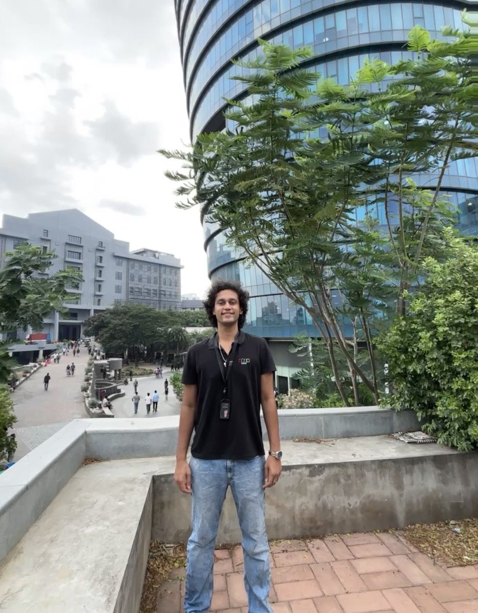 kavilrawat_'s tweet photo. Multiple posts about the Zoho office at @Zoholics, working there since just over four years! Proud to be a Zohoite @Zoho #GoZoho https://t.co/oayrCPI2gy