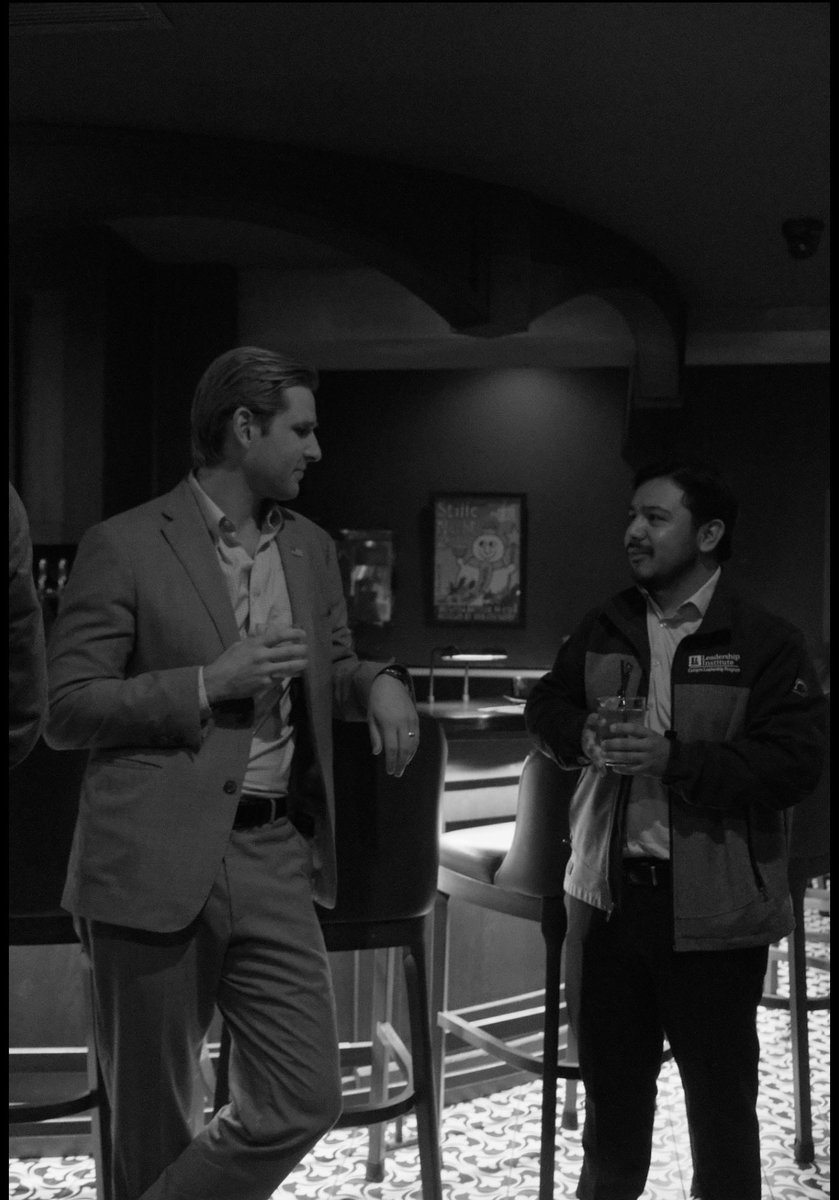 PatWolf's tweet photo. D.C. after dark. https://t.co/A2NWHM3Zas