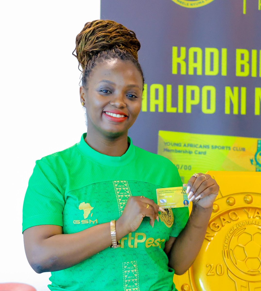 YoungAfricansSC's tweet photo. Idara ya Wanachama na Masoko leo imetembelea Ofisi za Vodacom Tanzania kwa ajili ya zoezi la usajili wa wanachama sambamba na kuimarisha Tawi la Yanga Vodacom.

Zoezi hili ni sehemu ya mkakati wa Klabu wa kuwafikia Wananchi katika taasisi, makampuni na maeneo mbalimbali ya kazi ili kuwawezesha kujiunga na familia ya Yanga na kuendelea kuwa sehemu ya safari ya Klabu popote walipo.

Tunawashukuru uongozi pamoja na wafanyakazi wa Vodacom Tanzania kwa mapokezi mazuri na ushirikiano wao katika kufanikisha zoezi hili.

#TimuYaWananchi 
#DaimaMbeleNyumaMwiko