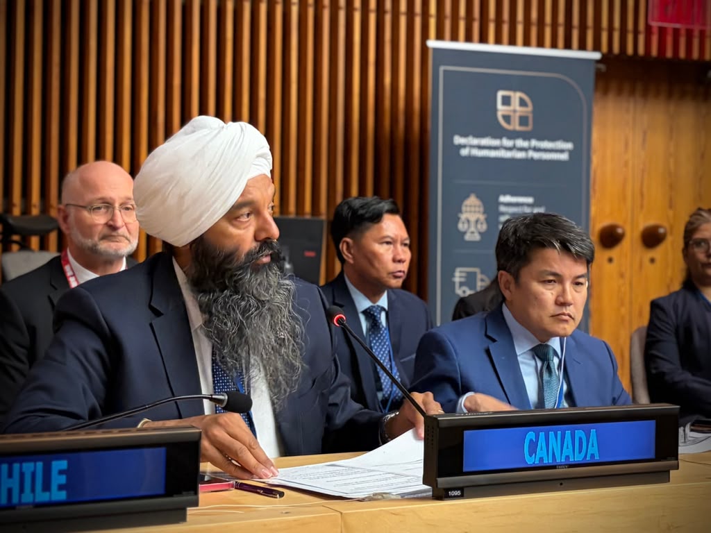 CanadaDev's tweet photo. At #UNGA81, Secretary of State Sarai reaffirmed Canada’s support for the Declaration for the Protection of Humanitarian Personnel. 

Keeping humanitarian workers safe is essential so they can continue delivering life-saving help to people affected by crises. https://t.co/IqtIk4LRcx