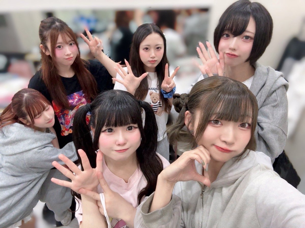 Margaret__info's tweet photo. ／
Colorationさん主催ライブ
ありがとうございました❣️
＼

7日間連続ライブ
無事、最後まで終えることが出来ました‼️
一緒に着いてきてくださった皆様、
本当にありがとうございました❕

次のMargaretは土曜日！
また遊びにきてね♡

🎫① https://t.co/gb9DFSYxOD

🎫② Coming soon…

#マガレト https://t.co/EyKH1JKeEE