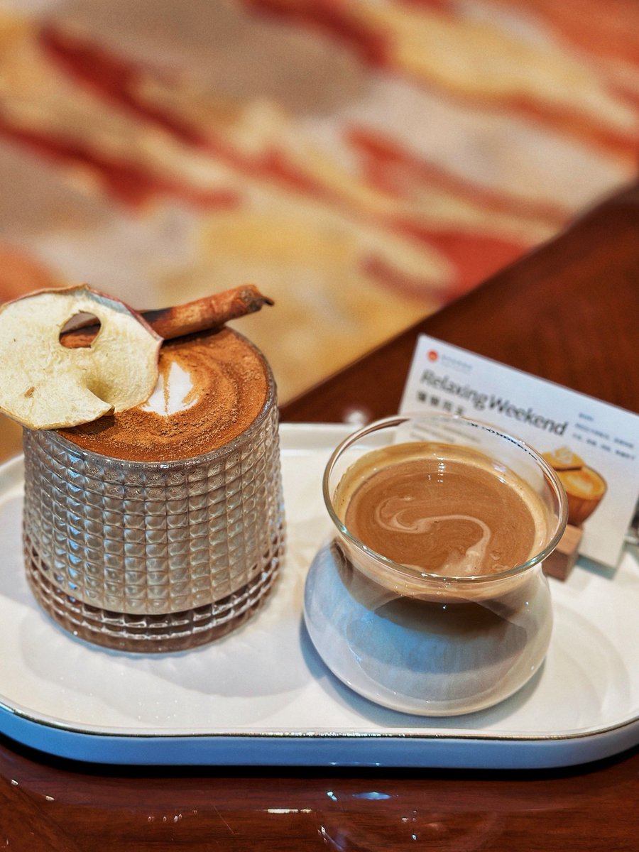 hanasarah347371's tweet photo. Just found a hidden gem café in downtown! Their truffle mushroom croissant is flaky, fragrant, and perfect with a iced latte—10/10 would recommend to all food lovers. https://t.co/LH1t3QOcyY