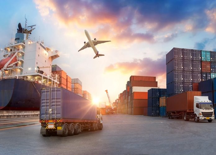 MasContainer's tweet photo. #Vietnam busca hoy la modernización de su cadena logística para favorecer el incremento del comercio exterior hasta el millón de millones de dólares a partir del desarrollo de #infraestructuras y la conectividad multimodal. https://t.co/Y8fOGqPBYV https://t.co/g1i6m3QmUj