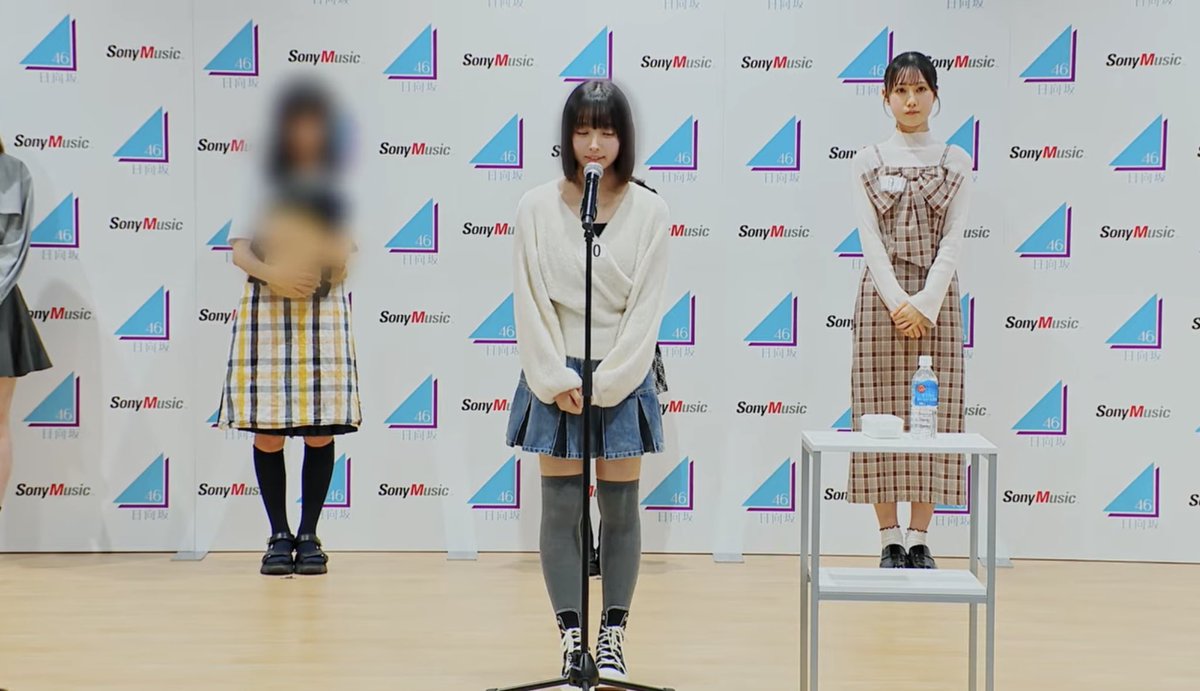 calucky24's tweet photo. 何とも言えない服装だけど
お顔が天才的にアイドル適正すぎる
　
#大野愛美 https://t.co/OYKor032aT