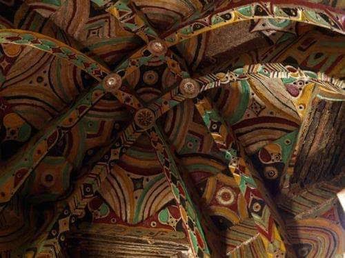 MohWorldent's tweet photo. Northern Nigerian architecture 👌

This is the one I'm passionate about bringing back

 And the part I agree is going extinct

But which Nigerian ethnic group even have their own ancient architecture still existing? 

Why can't we modernize these and make them norm instead of trying toehust europeanize our buildings?
