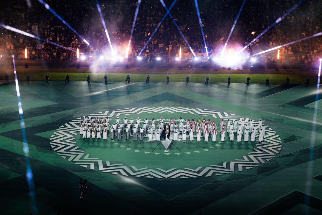 _90TM's tweet photo. 🚨 حفل الافتتاح ابهر العالم بجماله 👏🇸🇦🔥 https://t.co/l2rfs4YZwq
