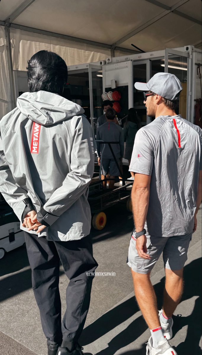 ronacious's tweet photo. #WinMetawin is at Naples, Italy for the  38th America’s Cup.🇮🇹⛵💨

From September 24–27, the world’s elite sailors are battling it out in the Bay of Naples, as the pinnacle of world sailing takes over Italy, with homegrown heroes Luna Rossa Prada Pirelli racing on home waters.

WIN DEFINES PRADA SS27

#PRADASS27xWIN 
#PRADASS27
#PRADA @Prada
#winmetawin @winmetawin