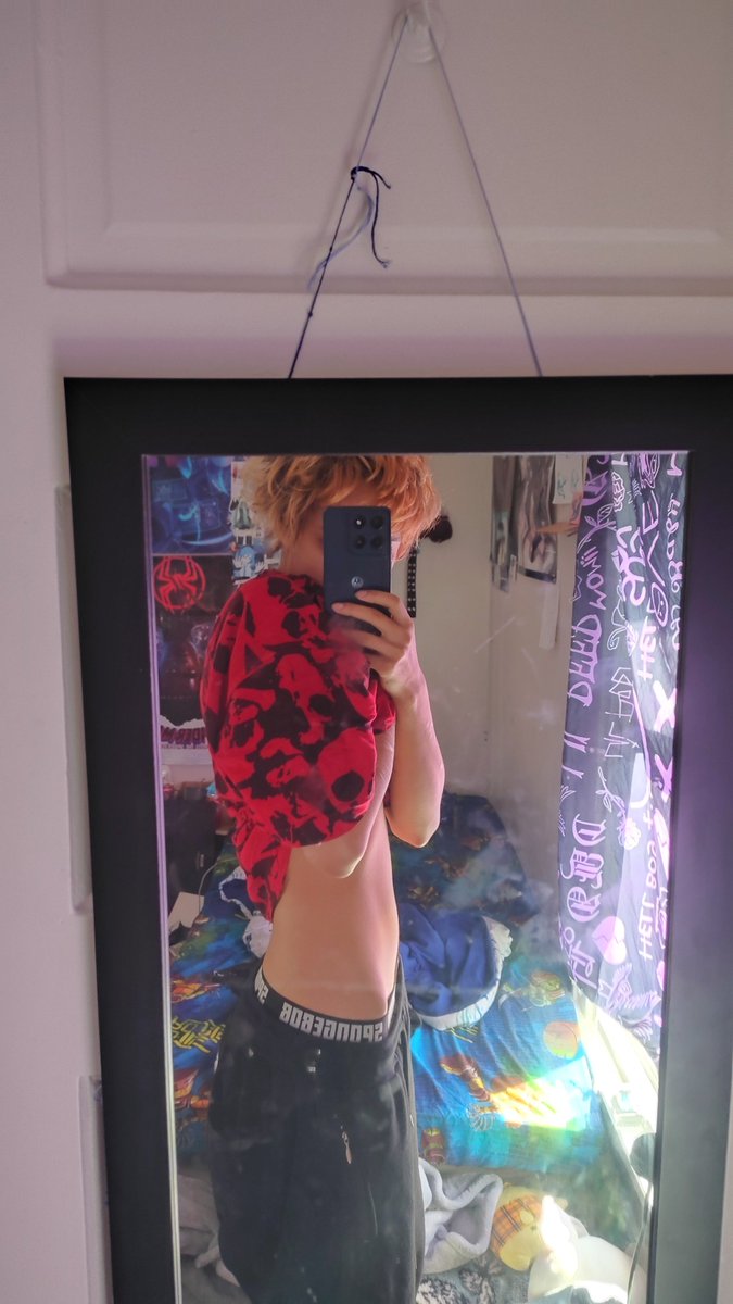 lolubixxe's tweet photo. ill only eats whats offered for a week to fix this trust. bmi 17.0 the last thing i ate was subway 😞😞😞😞😞😞😞😞 https://t.co/qJlgSTsDfd