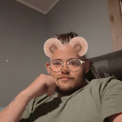Charlessmi26782's tweet photo. #NewProfilePic https://t.co/b1ERpts7Ge