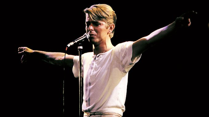 Britney323ppc's tweet photo. Which deceased musician are you most disappointed to have never seen live??? https://t.co/g6vsREccRU
